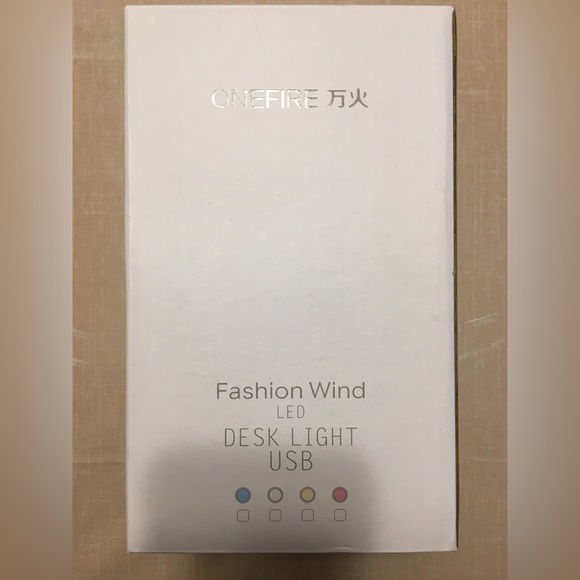 ONEFIRE Fashion wind LED desk light with USB - Picture 3 of 9